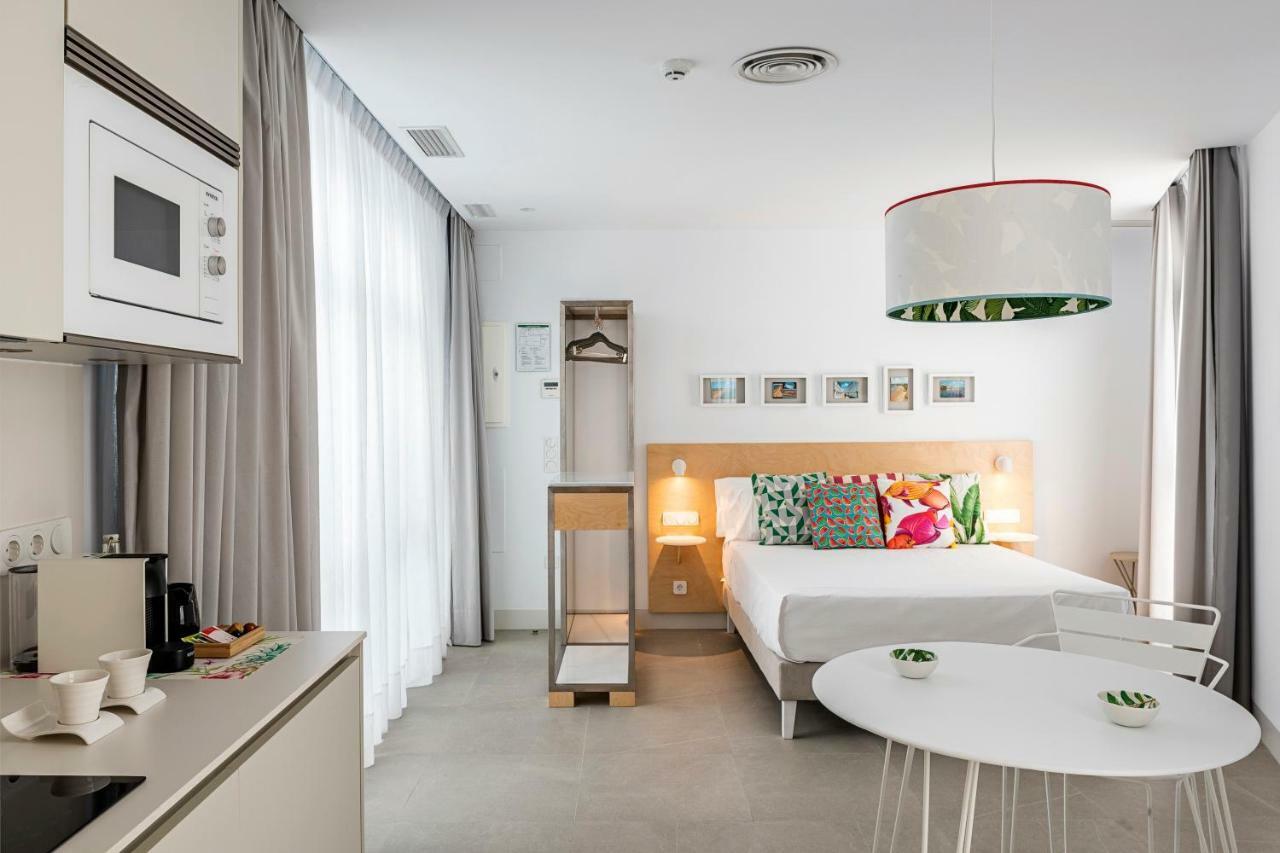 Apartamentos Y Estudios Centricos Conil Home Suite Conil De La Frontera Zewnętrze zdjęcie